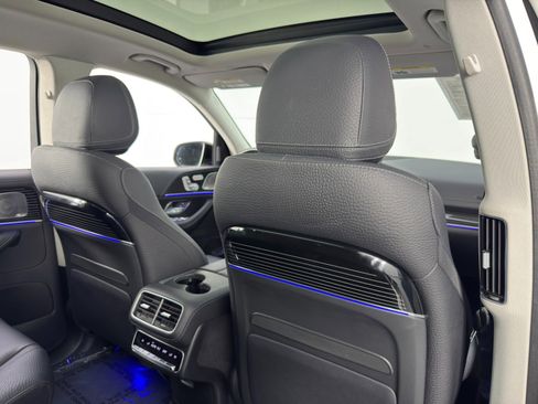 Used 2024 Mercedes-Benz GLS 580 4MATIC image 43