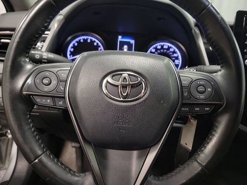 Used 2021 Toyota Camry SE FWD image 17