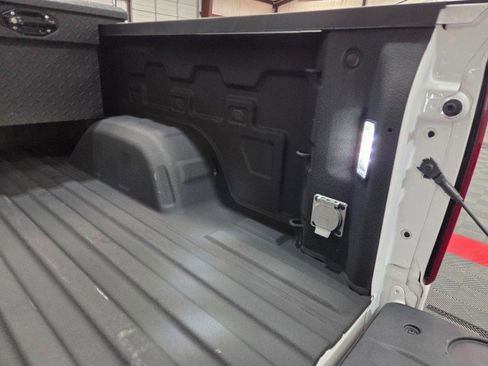 Used 2022 Chevrolet Silverado 1500 RST AWD/4WD image 35