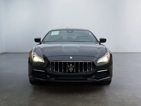 Used 2018 Maserati Quattroporte S GranLusso image 2