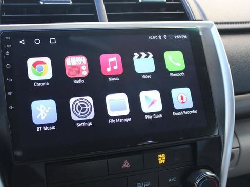 Used 2016 Toyota Camry LE image 28