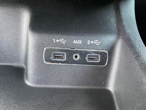 Used 2020 Dodge Durango SXT image 13