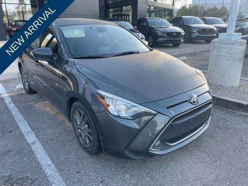 Used 2020 Toyota Yaris LE FWD image 2