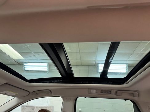 New 2026 Nissan Pathfinder Platinum image 18