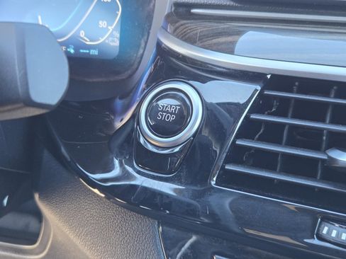 Used 2022 BMW 530e image 13