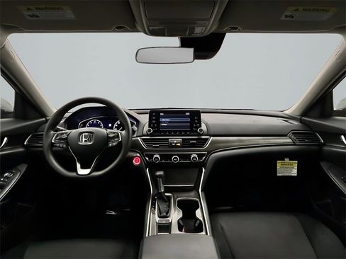 Used 2019 Honda Accord LX image 11