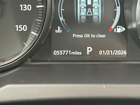 Used 2019 Land Rover Range Rover Evoque SE image 22