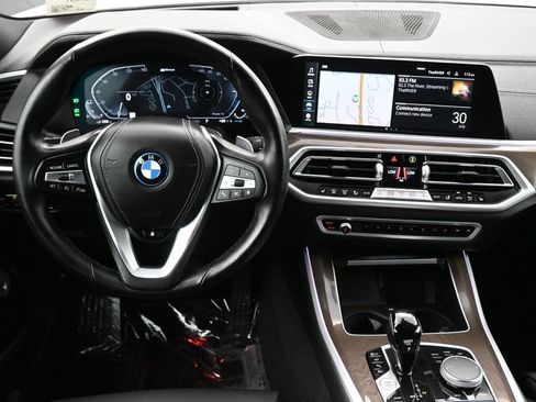 Used 2022 BMW X5 xDrive45e w/ Climate Comfort Package AWD/4WD image 6