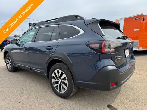 Used 2024 Subaru Outback Premium AWD/4WD image 5