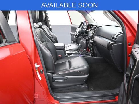 Used 2015 Toyota 4Runner Trail AWD/4WD image 34