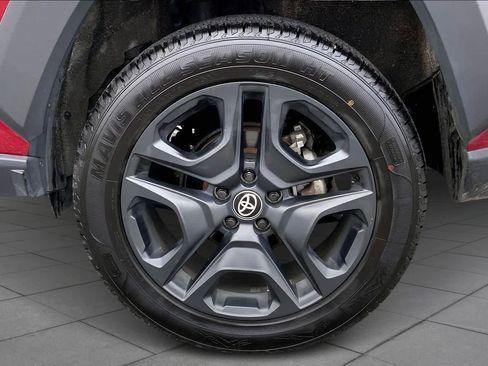 Used 2024 Toyota RAV4 Adventure image 10