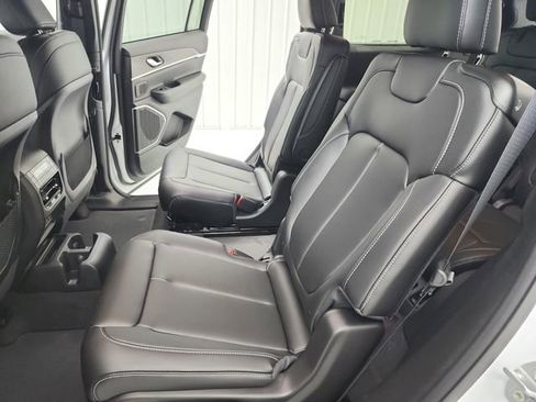New 2026 Jeep Grand Cherokee L Limited image 35