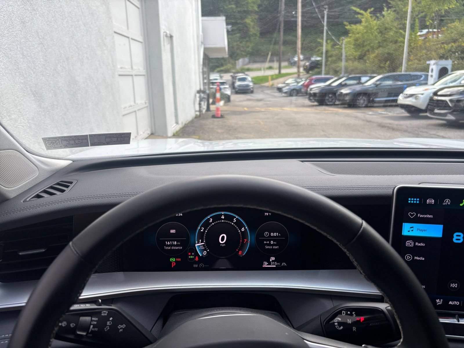 Used 2026 Volkswagen Tiguan SE AWD/4WD image 35
