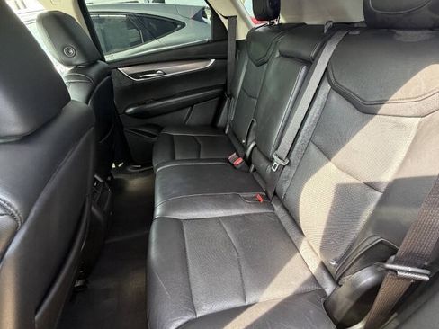 Used 2019 Cadillac XT5 Luxury w/ LPO, Radiant Package FWD image 18