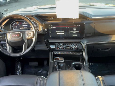 Used 2023 GMC Sierra 1500 AT4X image 16