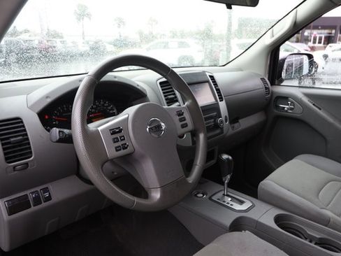Used 2020 Nissan Frontier S image 21