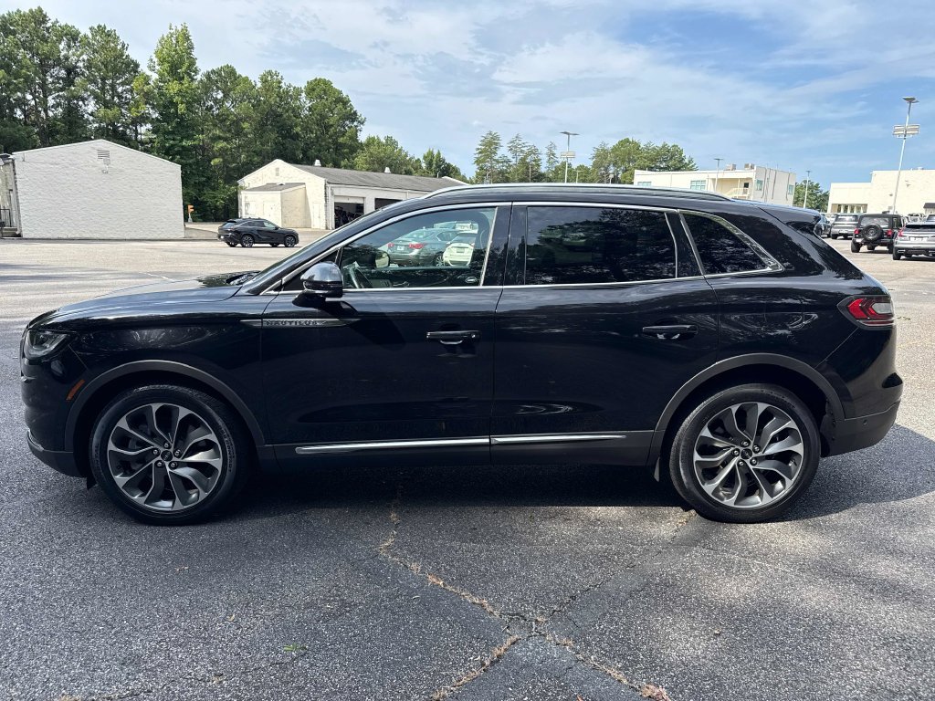 Used 2023 Lincoln Nautilus Reserve w/ Equipment Group 201A AWD/4WD image 9