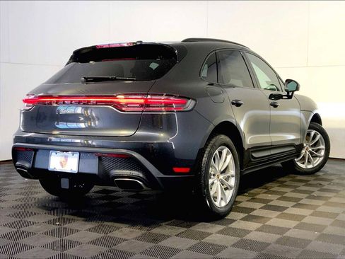 New 2026 Porsche Macan image 7