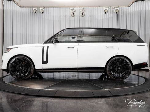 Used 2023 Land Rover Range Rover Long Wheelbase SE AWD/4WD image 6