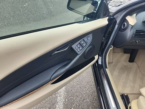 Used 2007 BMW 650i Convertible image 17