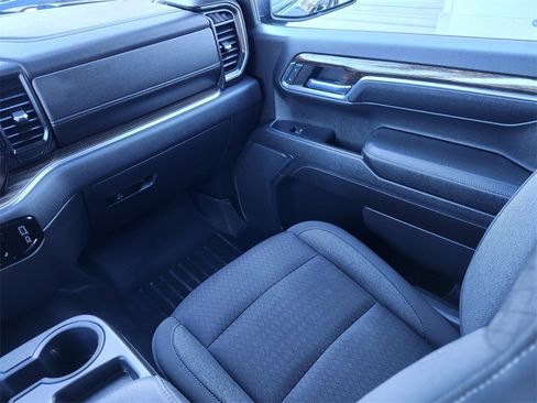 Used 2023 GMC Sierra 1500 Elevation image 13