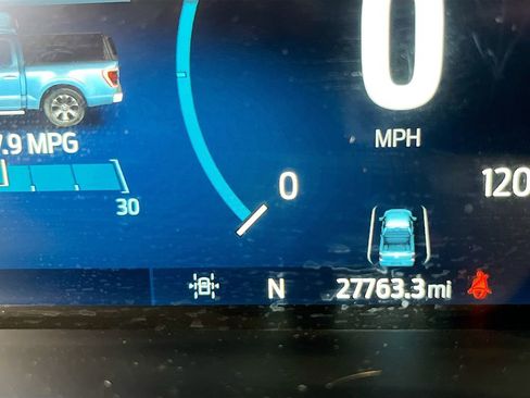 Used 2022 Ford F150 Lariat image 12