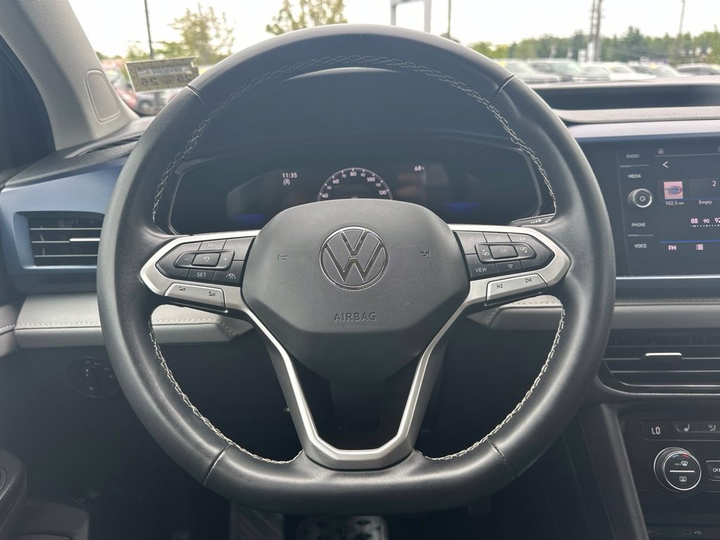 Used 2024 Volkswagen Taos SE FWD image 18