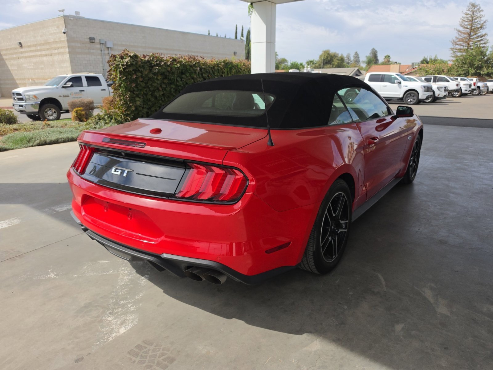 Used 2022 Ford Mustang GT Premium RWD image 4