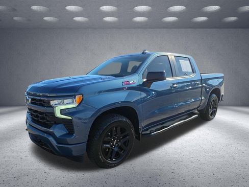 Used 2024 Chevrolet Silverado 1500 RST AWD/4WD image 3