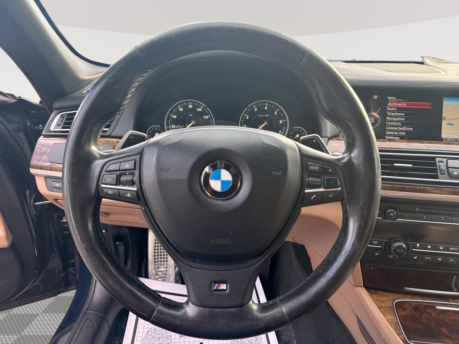 Used 2015 BMW 750Li xDrive AWD/4WD image 11