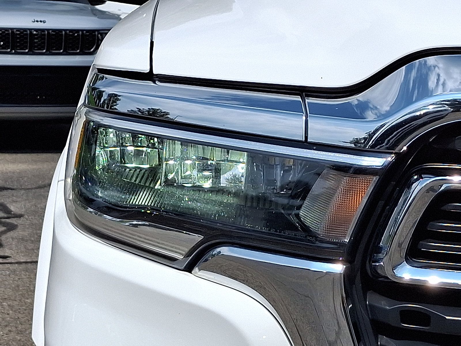 Used 2025 RAM 1500 Big Horn AWD/4WD image 9