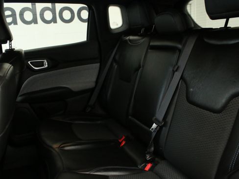 Used 2023 Jeep Compass Latitude w/ Convenience Group AWD/4WD image 31
