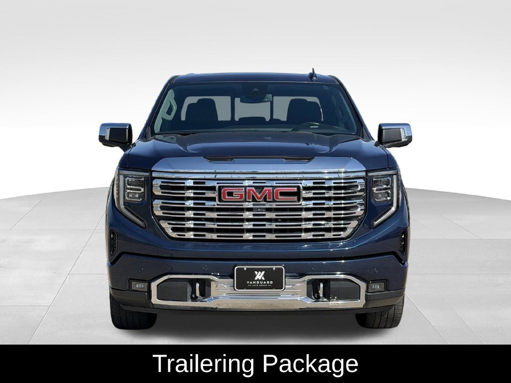 Used 2022 GMC Sierra 1500 Denali RWD image 3