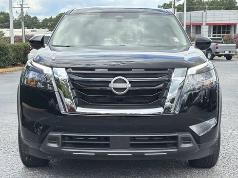 Used 2025 Nissan Pathfinder S FWD image 6