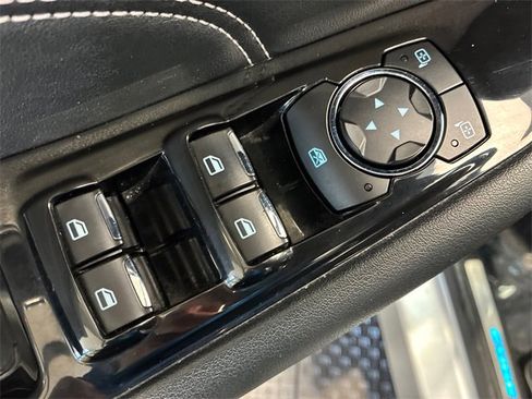 Used 2019 Ford Edge Titanium w/ Equipment Group 301A image 12