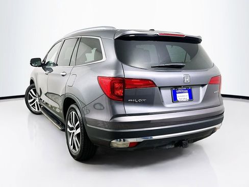 Certified 2018 Honda Pilot Touring image 6