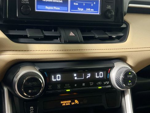 Used 2019 Toyota RAV4 LE image 26