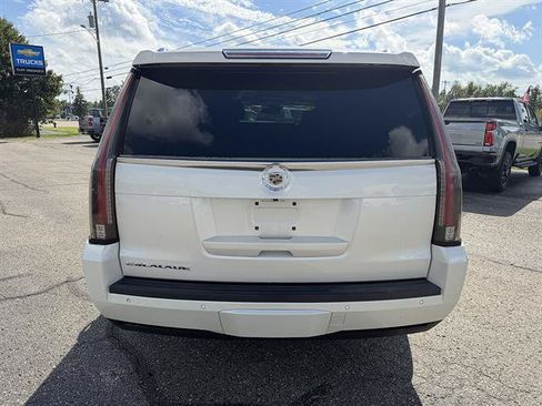 Used 2015 Cadillac Escalade ESV Luxury AWD/4WD image 5