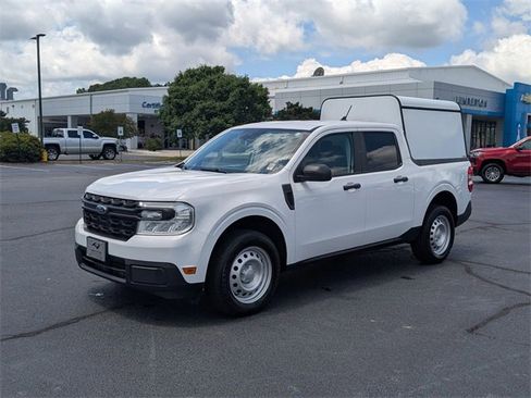 Used 2023 Ford Maverick XL image 7