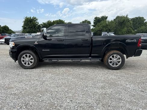 Used 2020 RAM 2500 Laramie AWD/4WD image 3