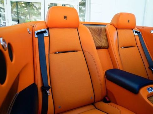 Used 2016 Rolls-Royce Dawn image 91