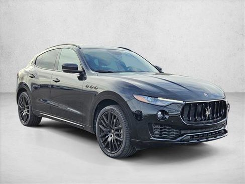 Used 2021 Maserati Levante image 3
