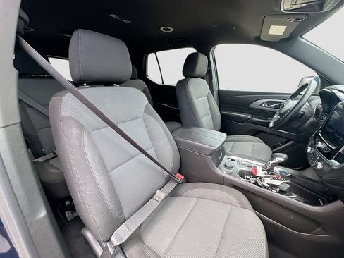 Used 2023 Chevrolet Traverse LT FWD image 28
