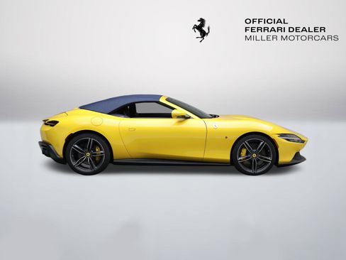 Certified 2025 Ferrari Roma Spider image 32