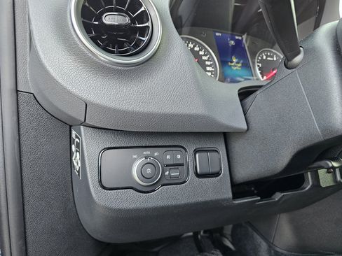 Used 2024 Mercedes-Benz Sprinter 3500 image 26