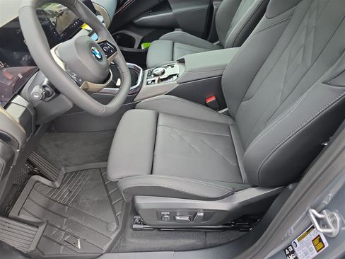 Used 2025 BMW X3 xDrive30i image 24