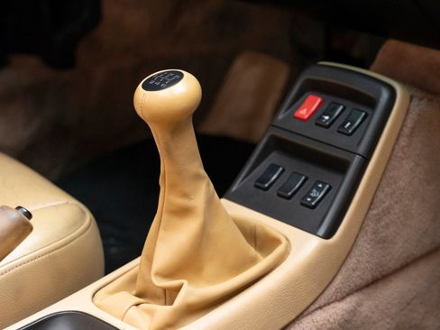Used 1998 Porsche 911 Carrera RWD image 28