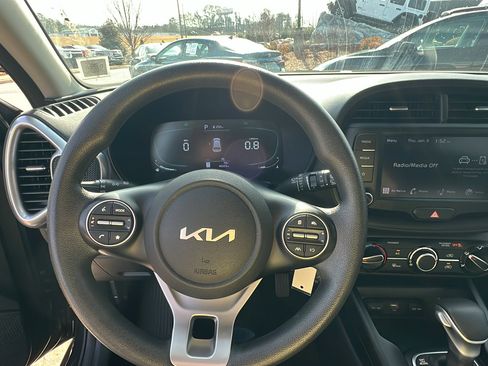 Used 2023 Kia Soul LX w/ Option Group 015 image 25