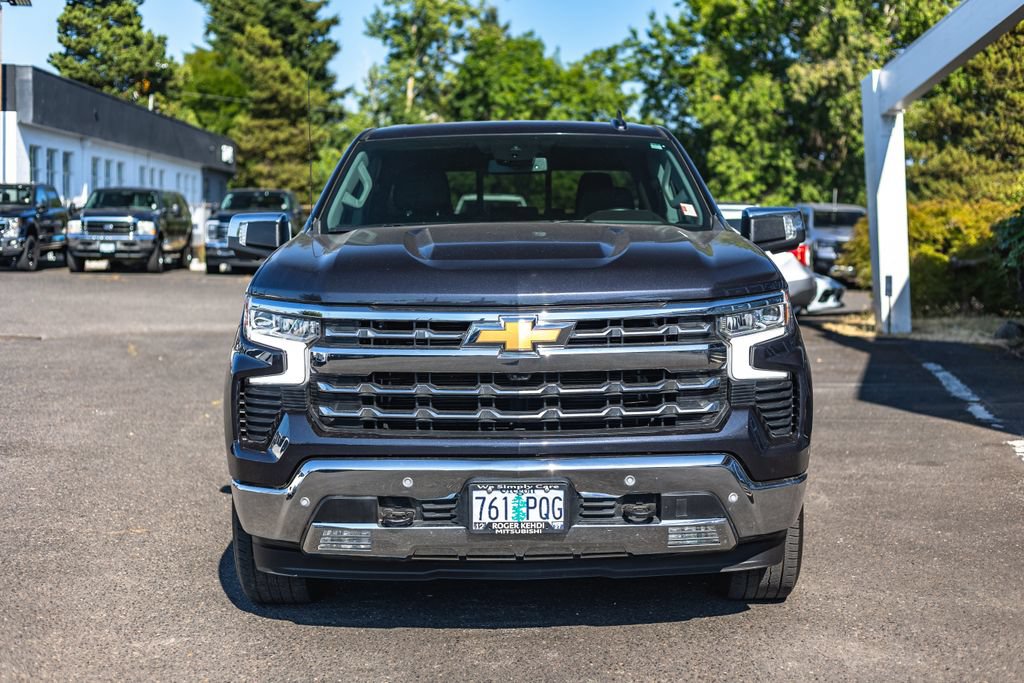 Used 2024 Chevrolet Silverado 1500 LTZ w/ LTZ Convenience Package II AWD/4WD image 5