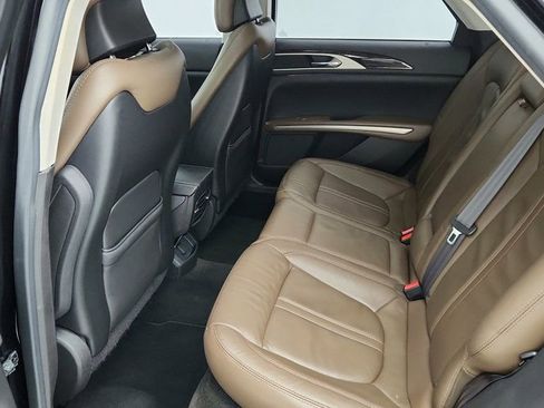 Used 2013 Lincoln MKZ image 21